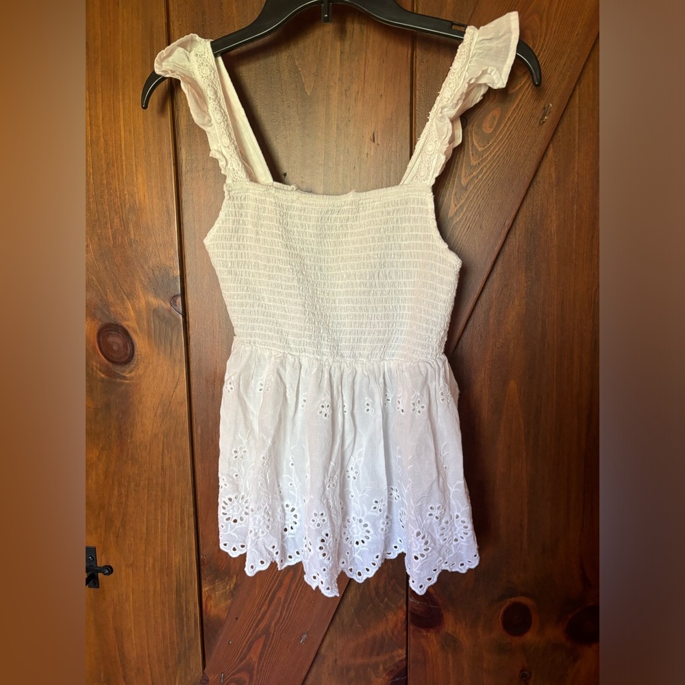 Jun & Ivy White Tank 🤍